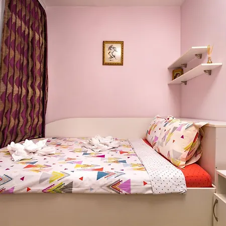 Apartment Hidden Charm In - 1bd Flat