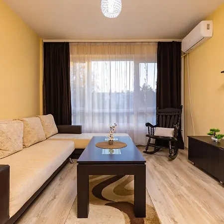 Hidden Charm In - 1bd Flat